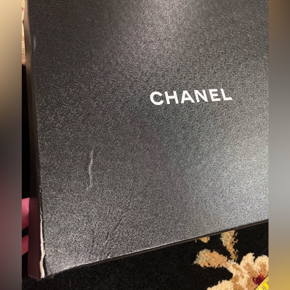 Chanel silver lace up shoes - Picture 12 of 13